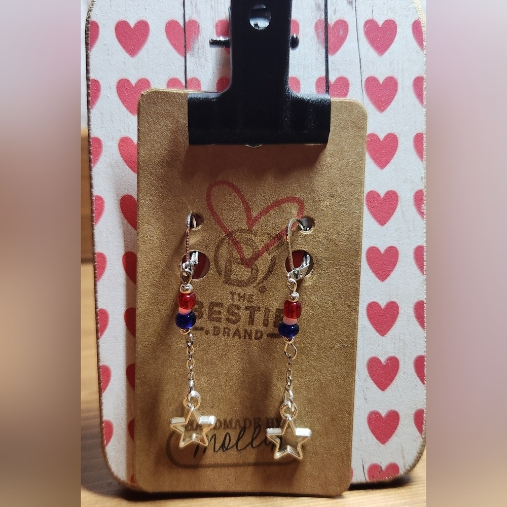 L@@k 4th of July Charm Chain Dangle Star Drop Red White Blue Beaded Earrings ❤️